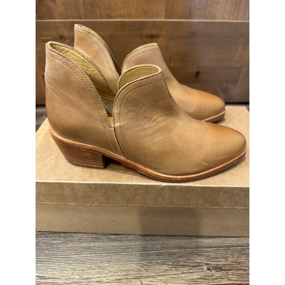 Nisolo Mia Ankle Boot Leather size 8 Almond - Picture 11 of 13